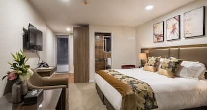 Golden Star Motel