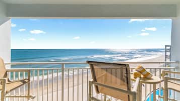Penthouse Two-Bedroom Apartment - Oceanfront - Unit 443 | Interior
