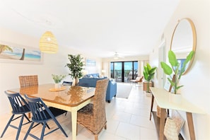 Apartment (2 Bedrooms) | Front of property - Sandcastles by Happy Palm Stays (Cocoa Beach)