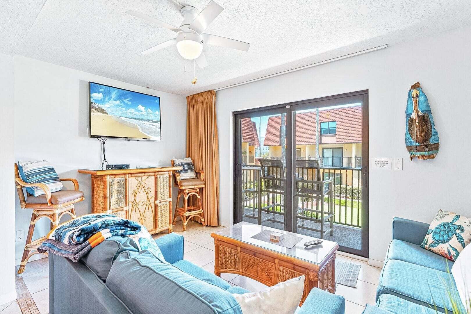 Lejlighed (2 Bedrooms) | Opholdsområde | Fladskærms-tv, dvd-afspiller