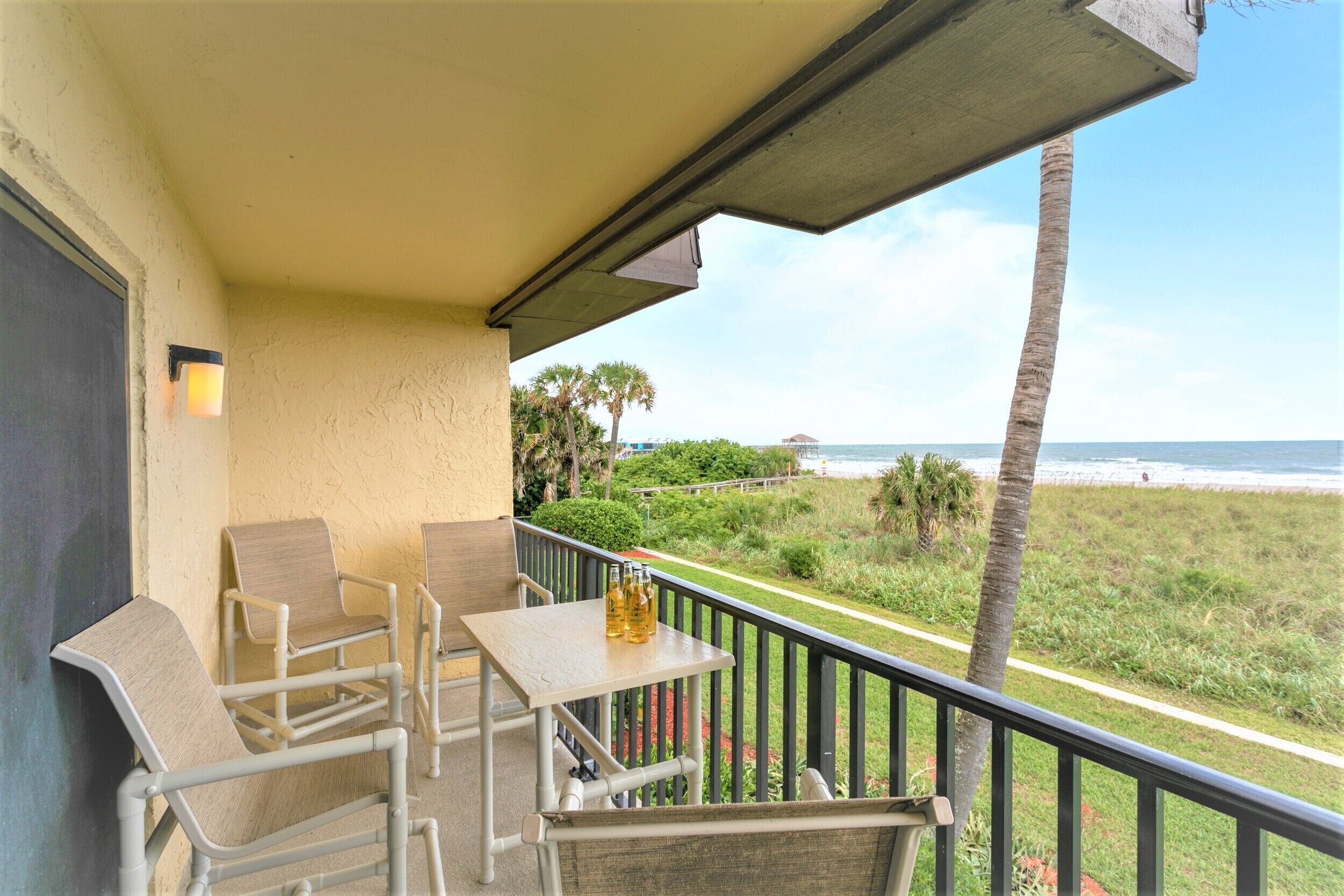Apartment (3 Bedrooms) | Beach/ocean view