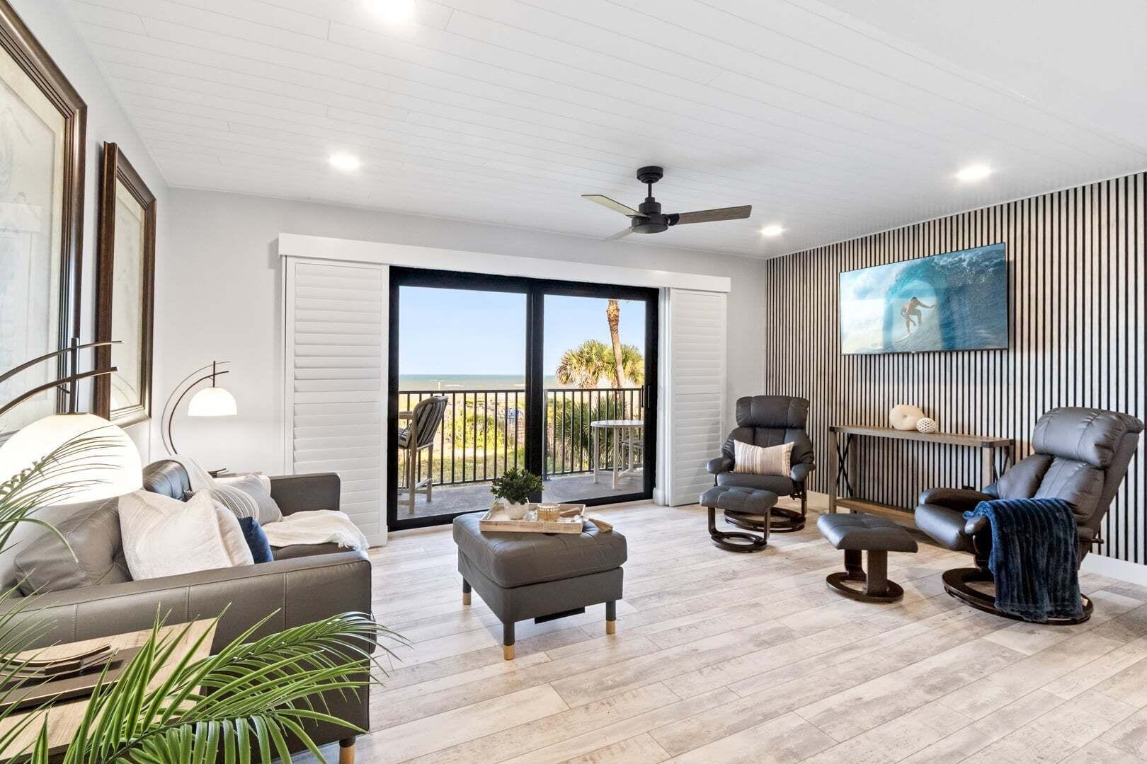 Apartment, 2 Bedrooms, Pets Allowed, Ocean View | Interior