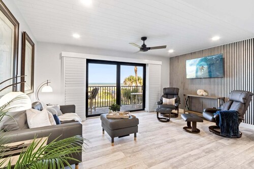 Cocoa Beach Club - Oceanfront Condos with Pool next to Pier and Port Canaveral