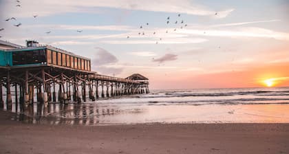 Cocoa Beach Club by Happy Palm Stays