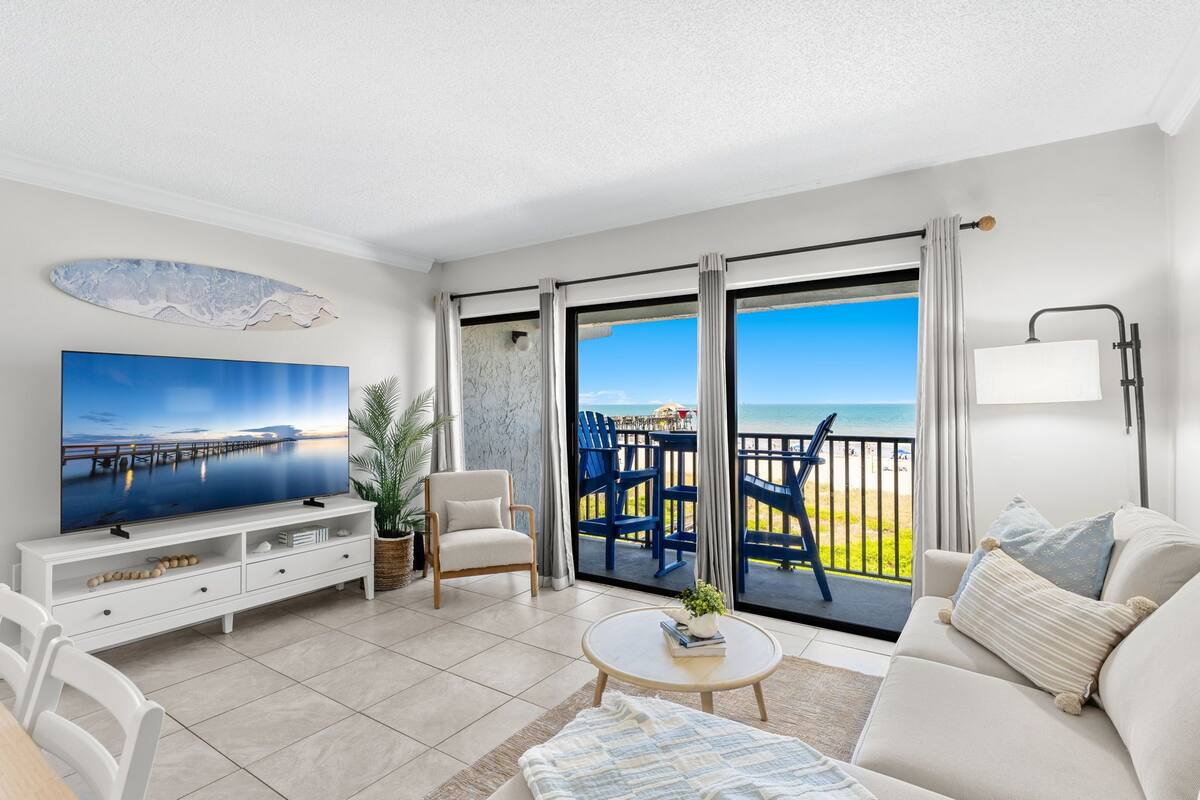 Two-Bedroom Apartment - Direct Oceanfront - Unit #409 | Vista spiaggia/mare