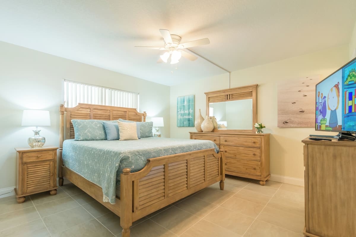 Apartment (2 Bedrooms) | Front of property