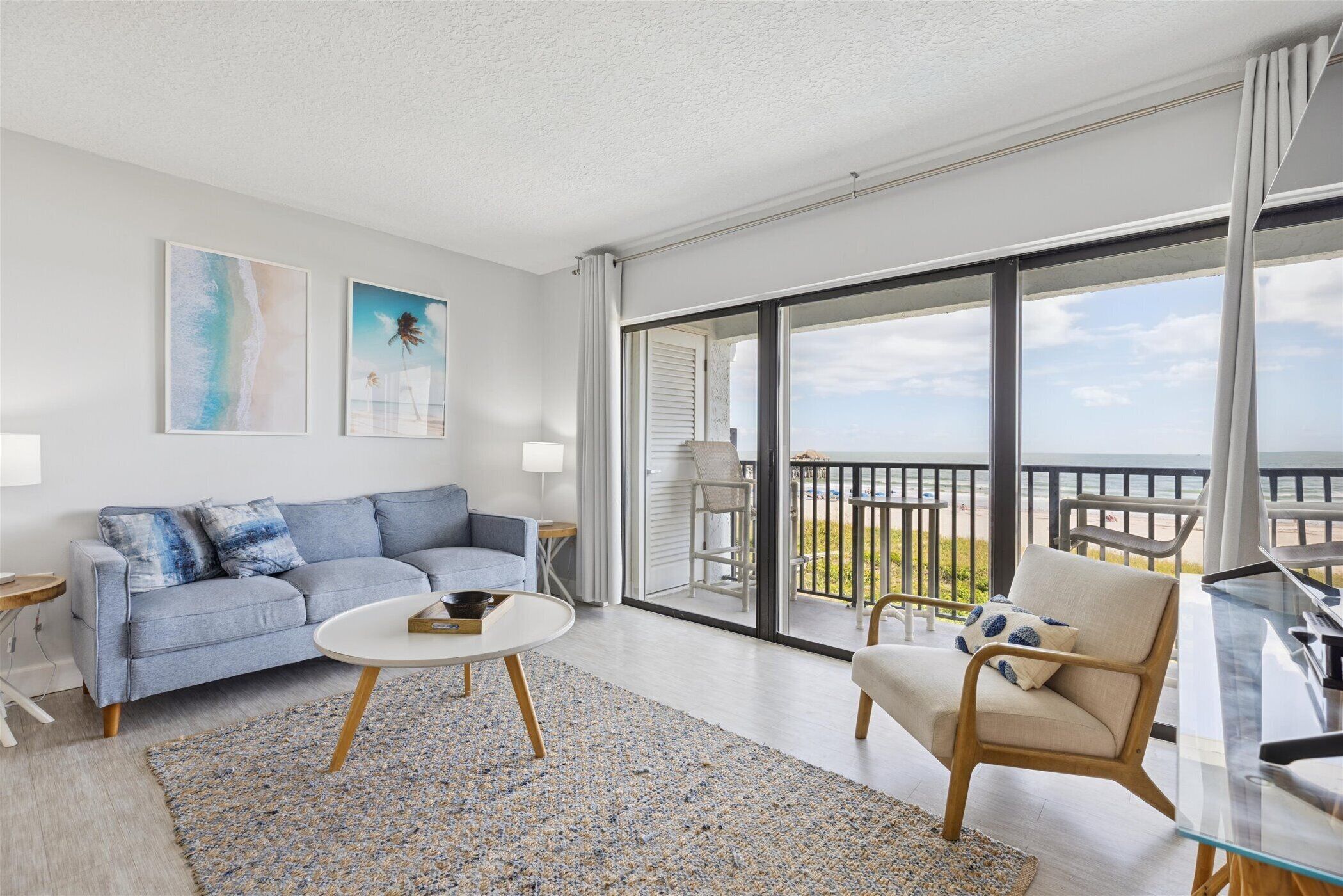 Apartment (2 Bedrooms) | Front of property