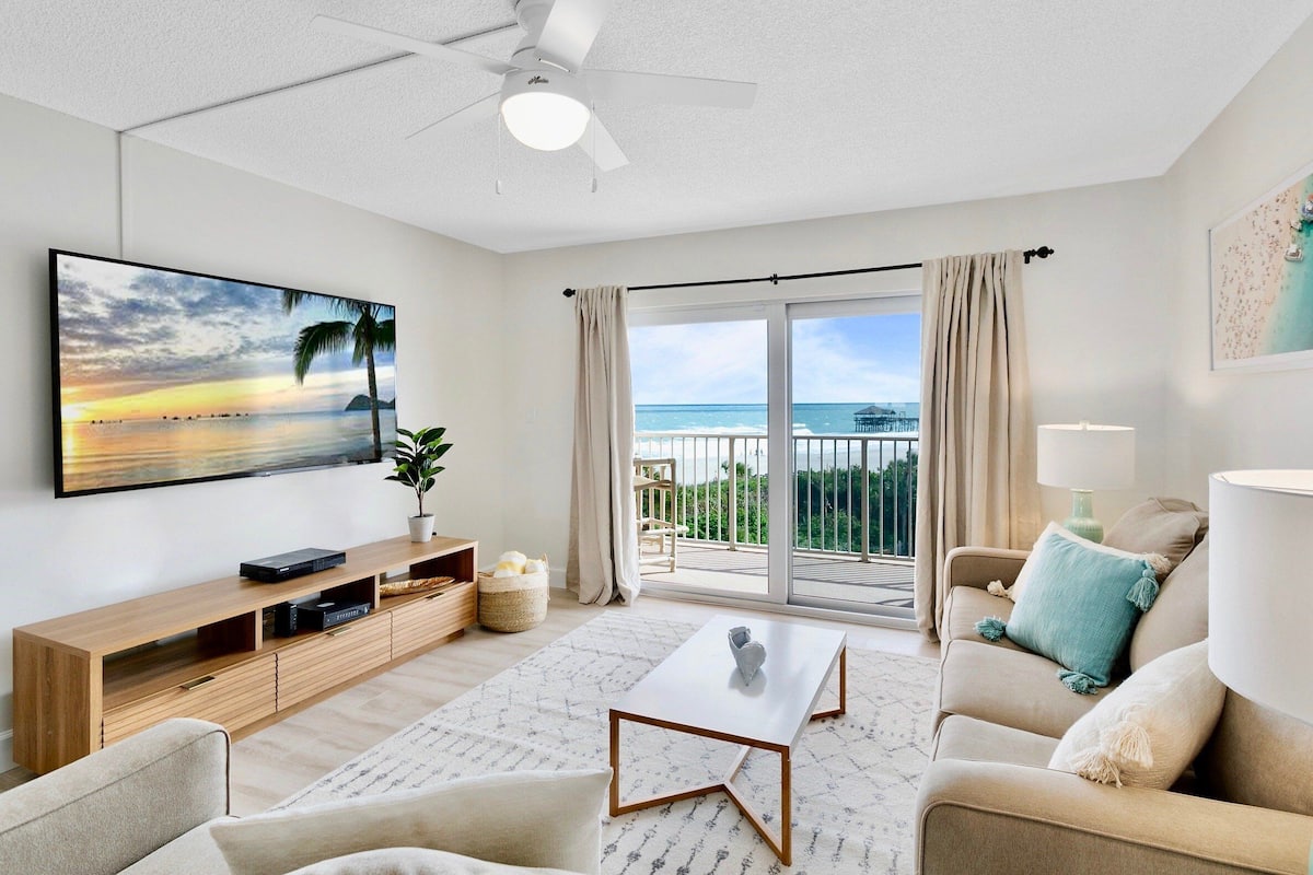 Apartment (2 Bedrooms) | Front of property