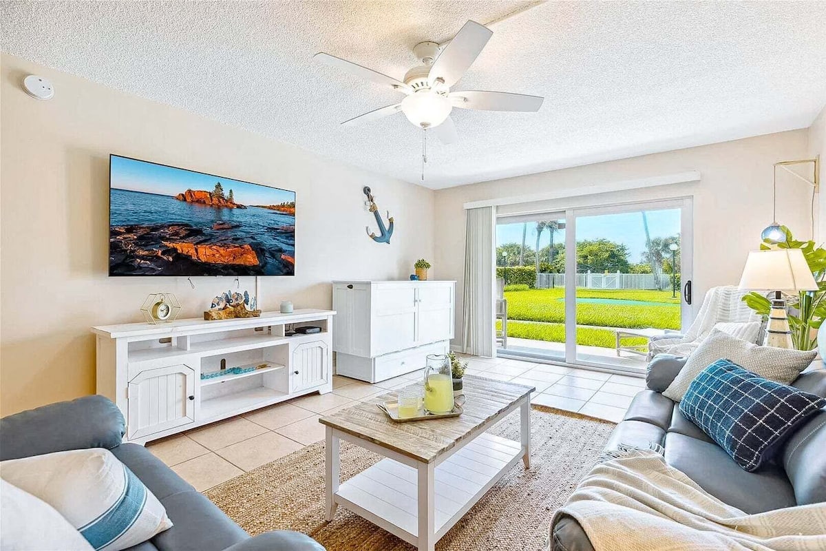 Apartment (2 Bedrooms) | Front of property