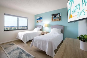 Extra beds - Canaveral Towers - Oceanfront Condos with Pool and Mini Golf by Port Canaveral - Cocoa Beach (Cape Canaveral)