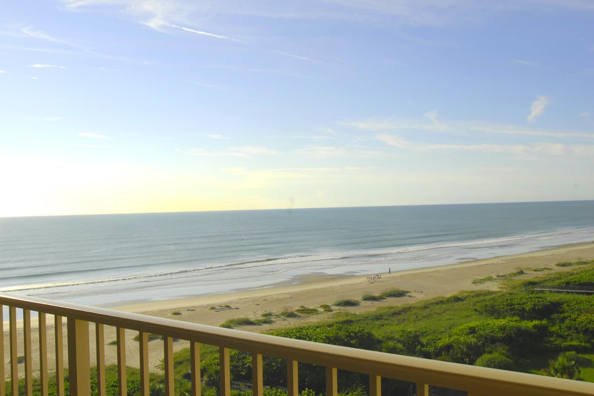 Two-Bedroom Apartment - Pool & Ocean View - Pet-Friendly - Unit #809 | View from room