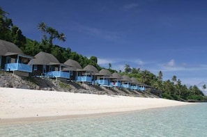 Exterior detail - Litia Sini Beach Fales (Lalomanu)