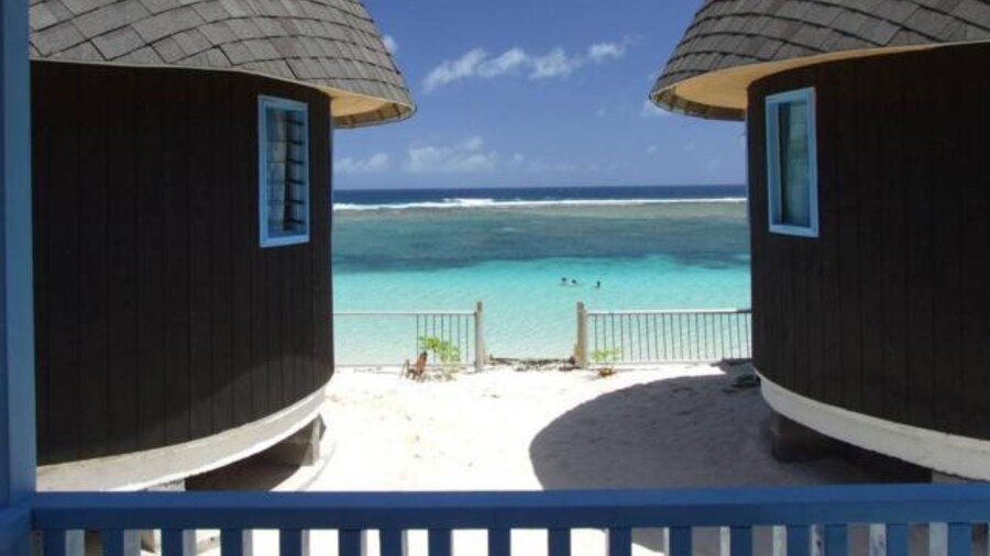 Litia Sini Beach Fales