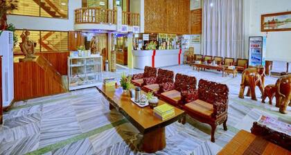 Taim Phyu Hotel