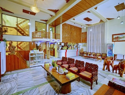 Taim Phyu Hotel