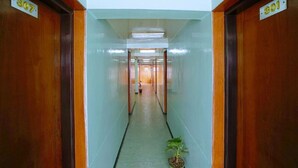 Hallway - Taim Phyu Hotel (Mandalay)