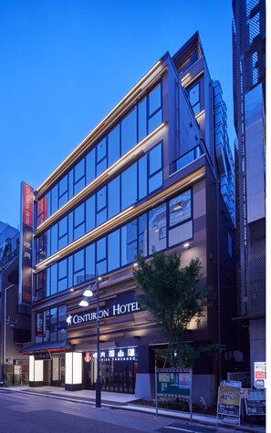 Depan hartanah - siang/malam