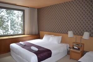 In-room safe, soundproofing, free WiFi, bed sheets - Aqua Alpine Hotel (Hakuba)