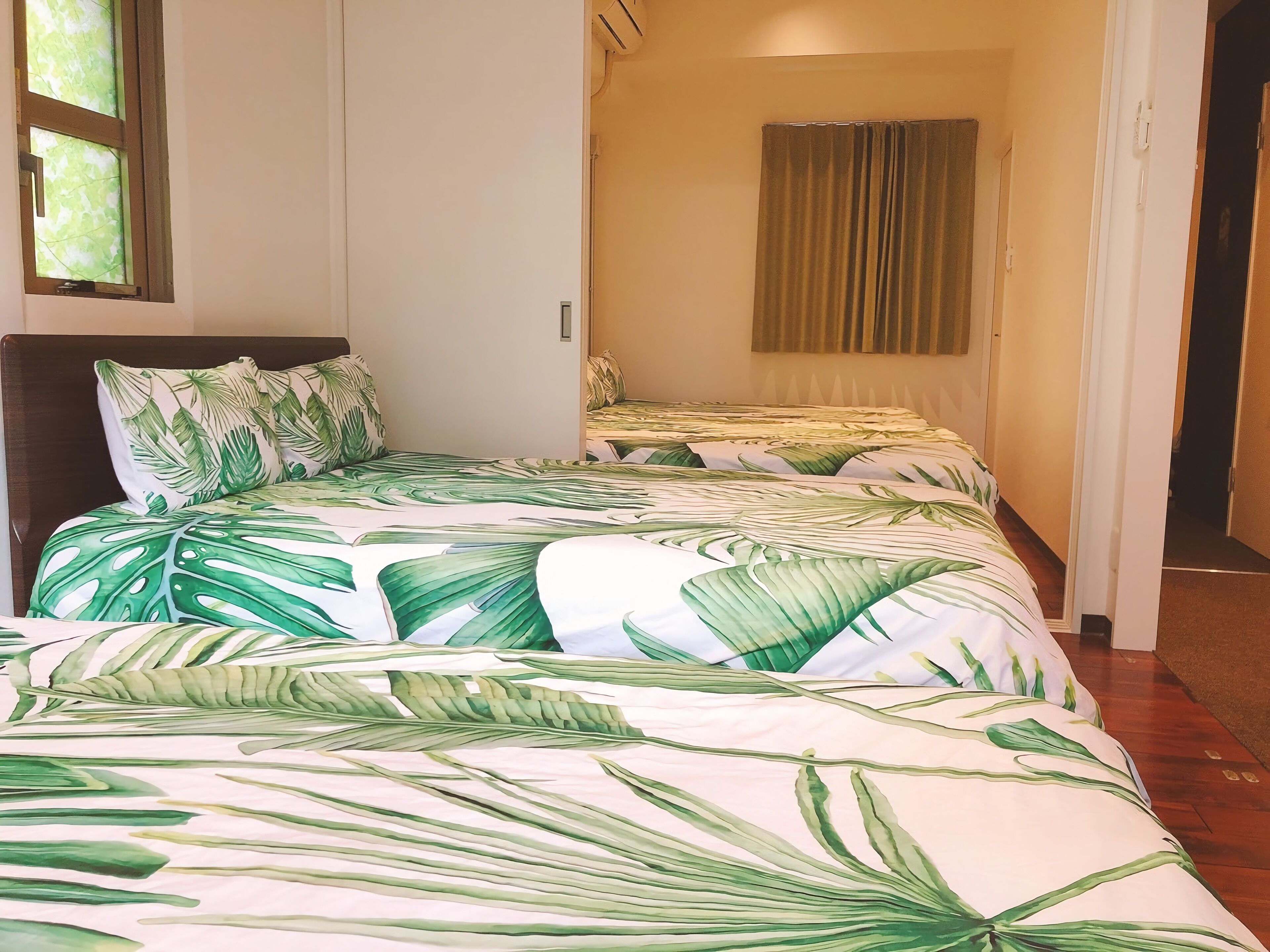 Family Room, Non Smoking | Desk, soundproofing, free WiFi