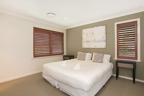 Casa, 4 habitaciones (4 Bathroom) | 4 dormitorios, ropa de cama de alta calidad, escritorio