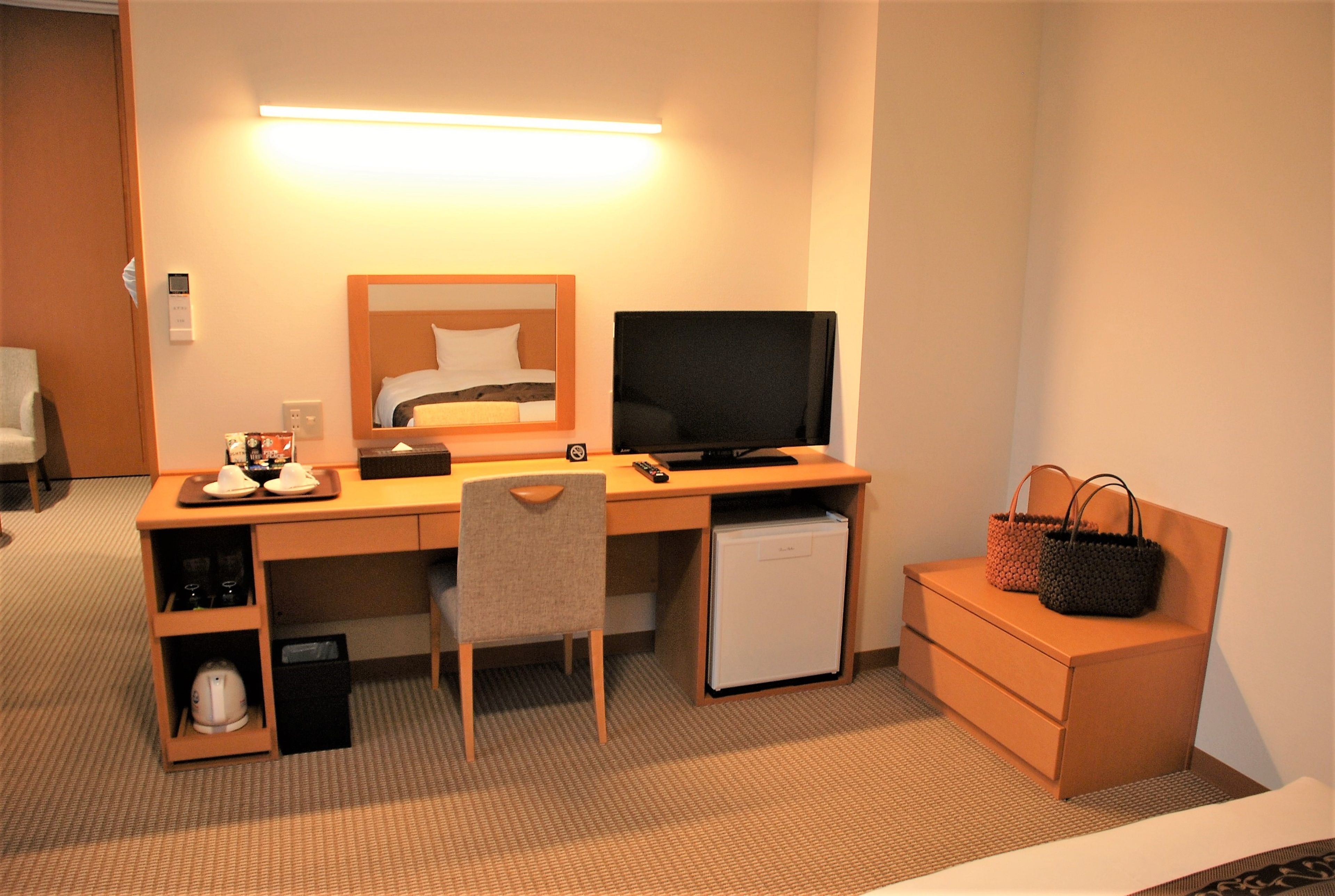 suite | room amenity