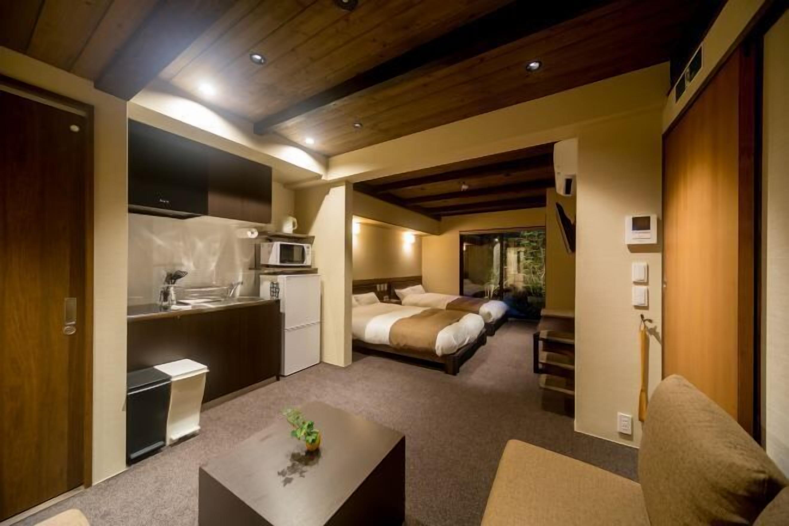 1 bedroom, premium bedding, down duvets, in-room safe