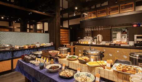 Tokyu Stay Kyoto Sanjo Karasuma - Image 15