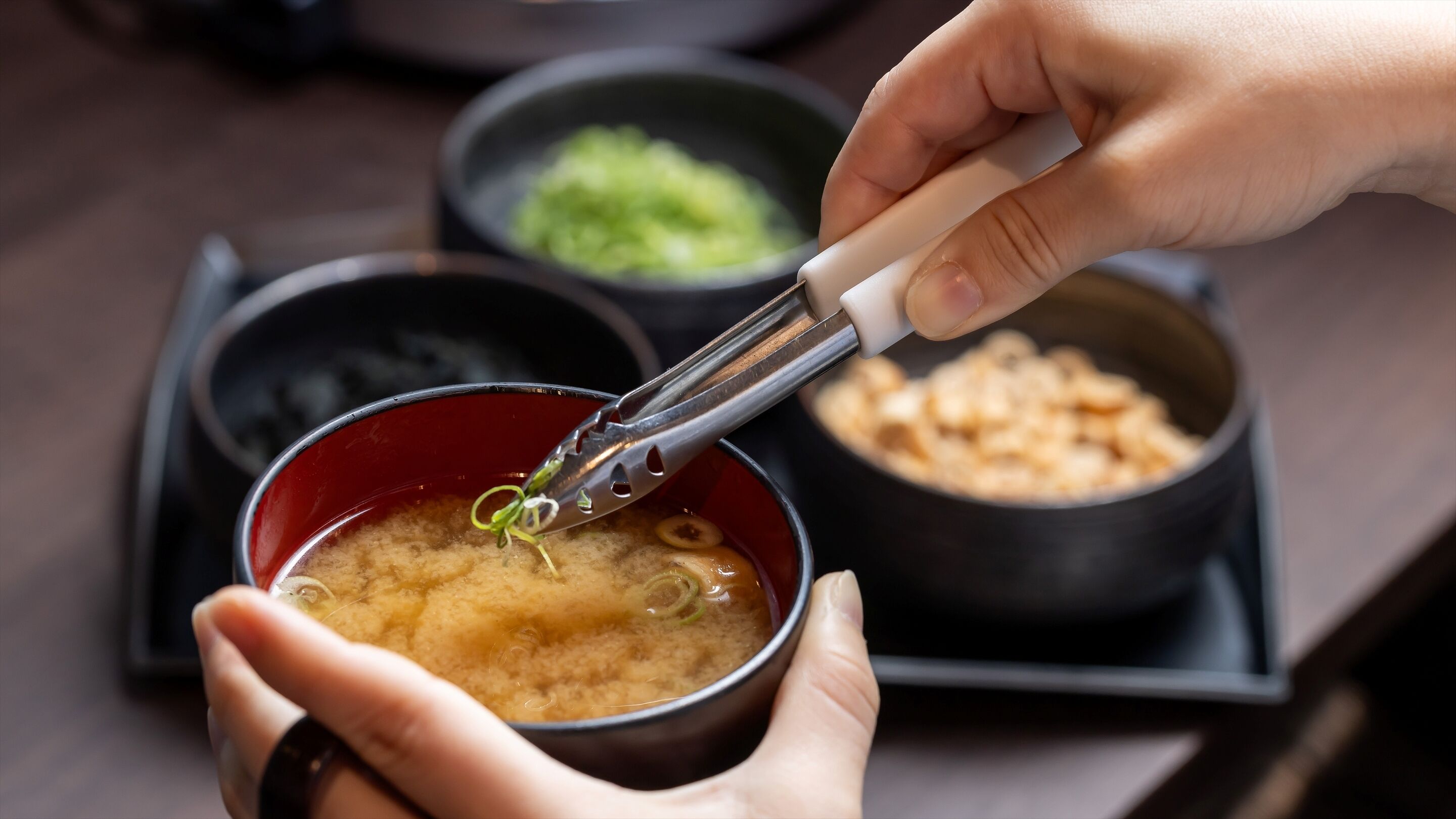 Petit déjeuner buffet servi tous les jours en supplément