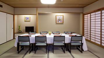 In-room dining