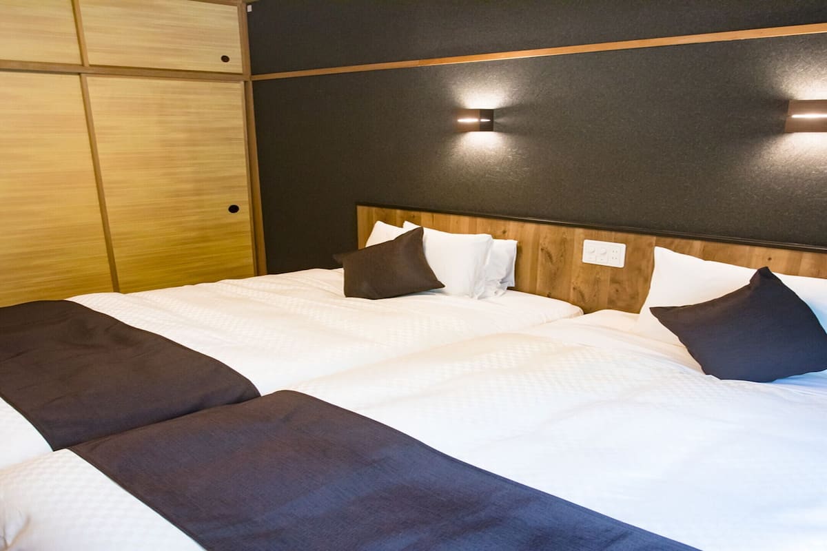 modern western style superior room with open-air bath, non smoking | 2 bedrooms, premium bedding, in-room safe, desk