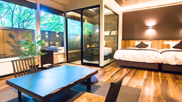 家庭套房, 吸烟房 (Modern Western Suite, Open-air Bath) | 高档床上用品、客房内保险箱、办公桌、熨斗/熨板