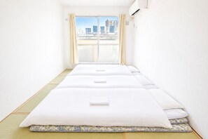 Japanese Style Room with Shared Bathroom (3 Persons) - Sakura Hotel Nippori (Tokyo)