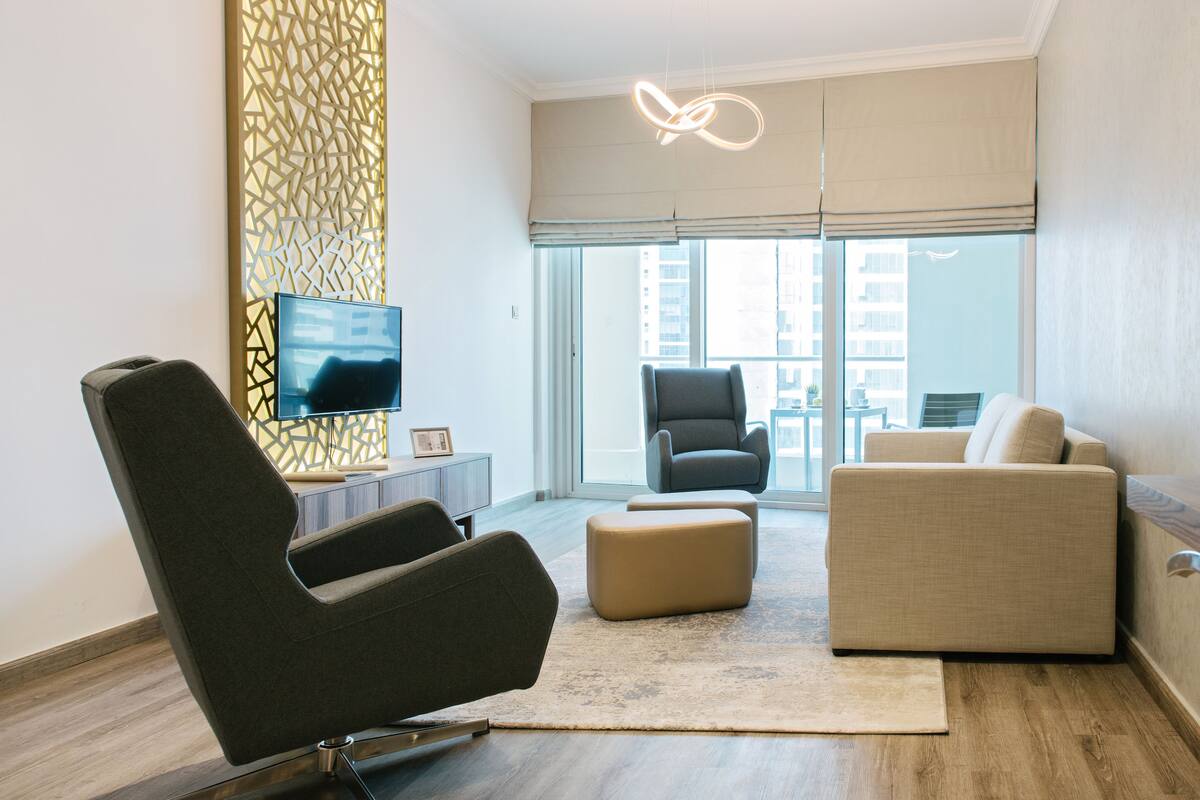 Apartment, 3 Bedrooms, Balcony, City View | Living room | LCD TV, Netflix, DVD player