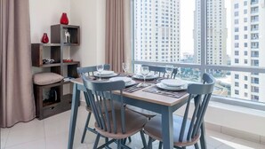 In-room dining - Nasma Luxury Stays - Park Island (Dubai)