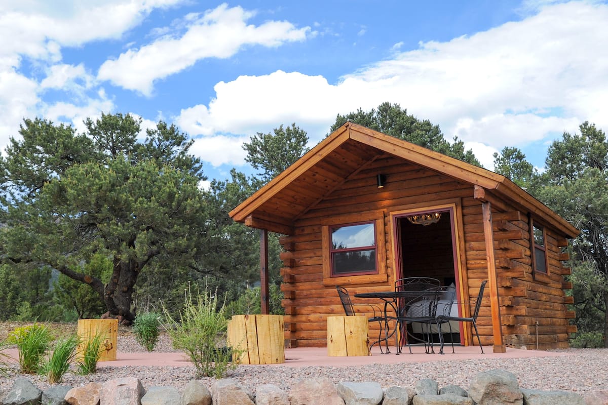 Comfort Cabin, 1 Queen Bed, Shared Bathroom, Mountain View | Terrace/patio