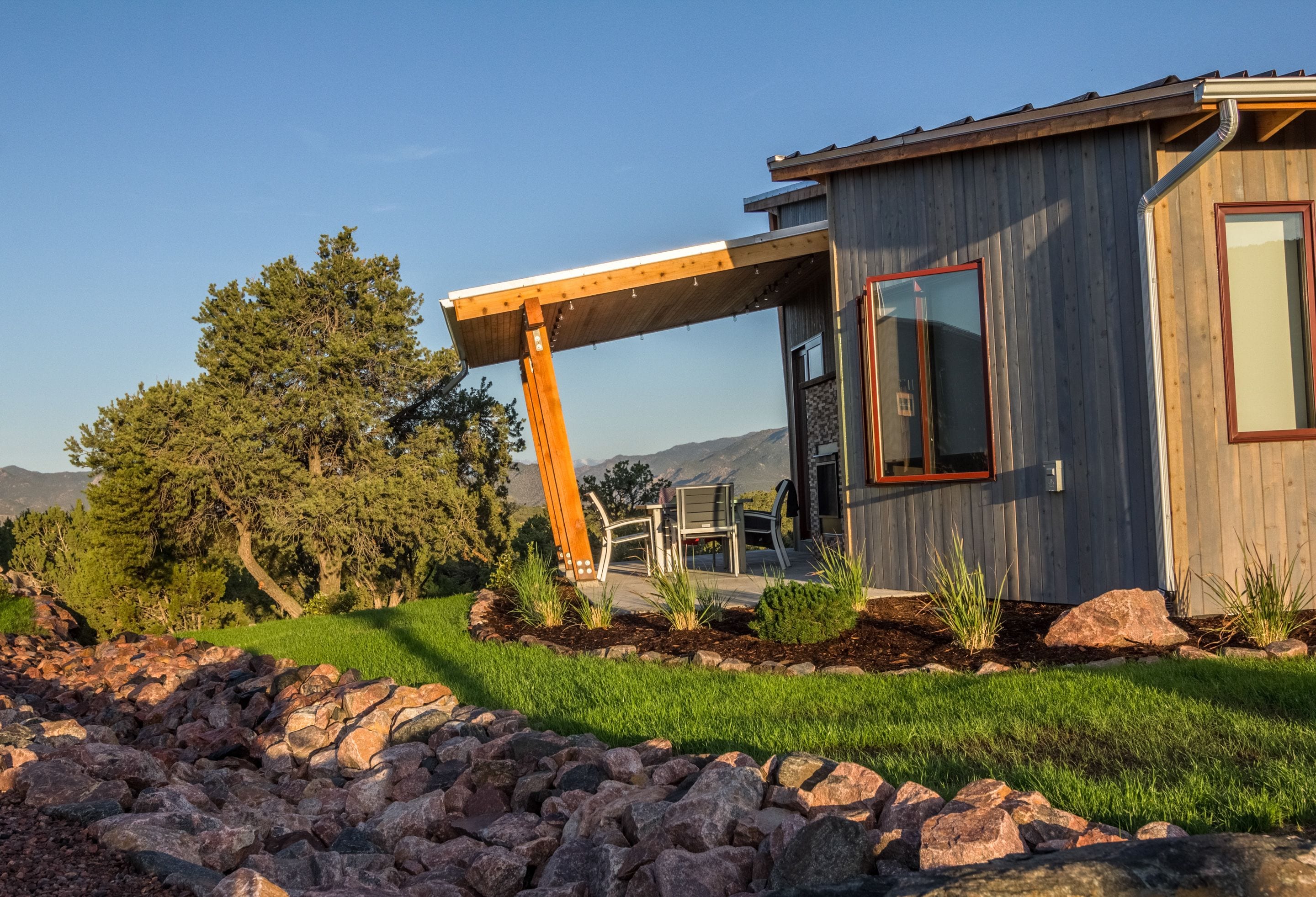 Luxury Cabin, 1 King Bed, Kitchenette, Mountain View | Terrace/patio