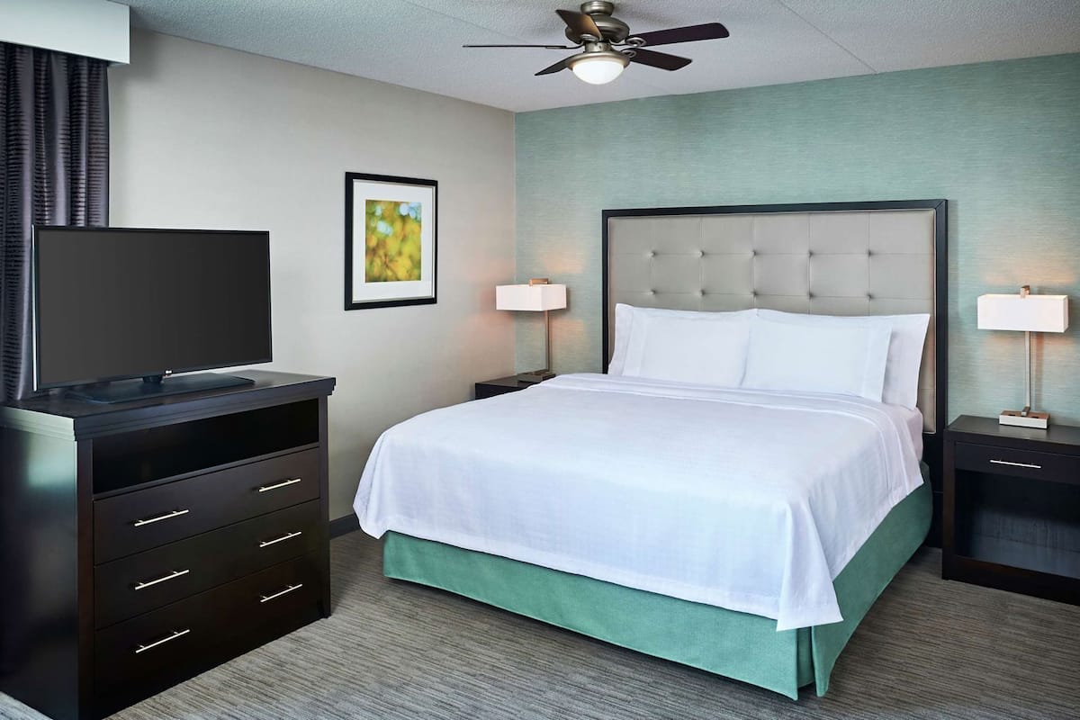 In-room safe, rollaway beds, free WiFi, bed sheets