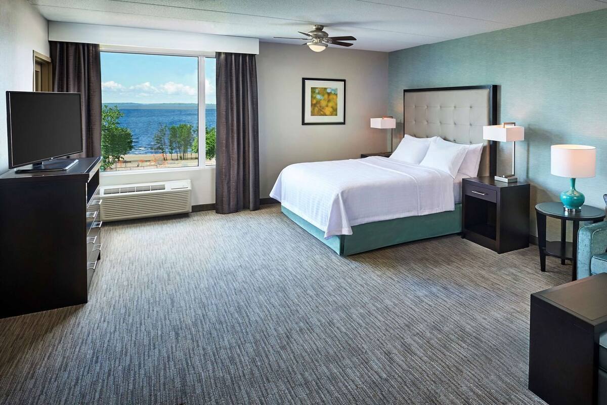 In-room safe, rollaway beds, free WiFi, bed sheets
