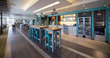 Premier Inn Bedford Town Centre