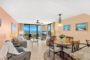 Apartment (2 Bedrooms) | In-room dining