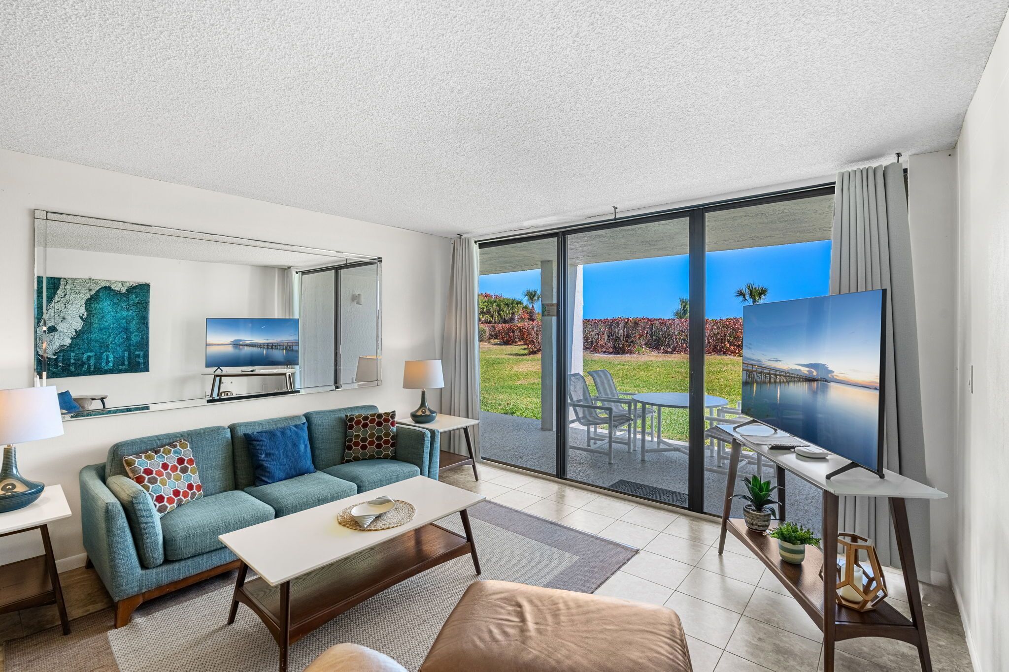 Apartment (2 Bedrooms) | Front of property