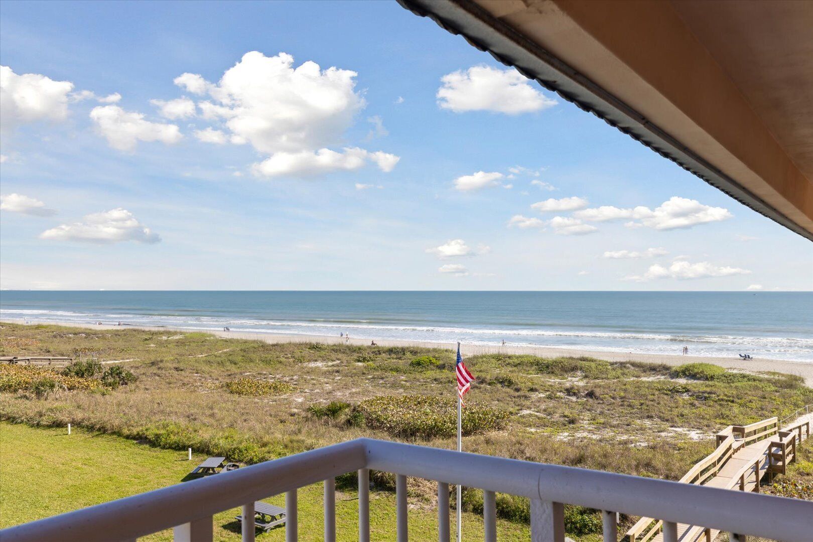 Apartment (2 Bedrooms) | Beach/ocean view