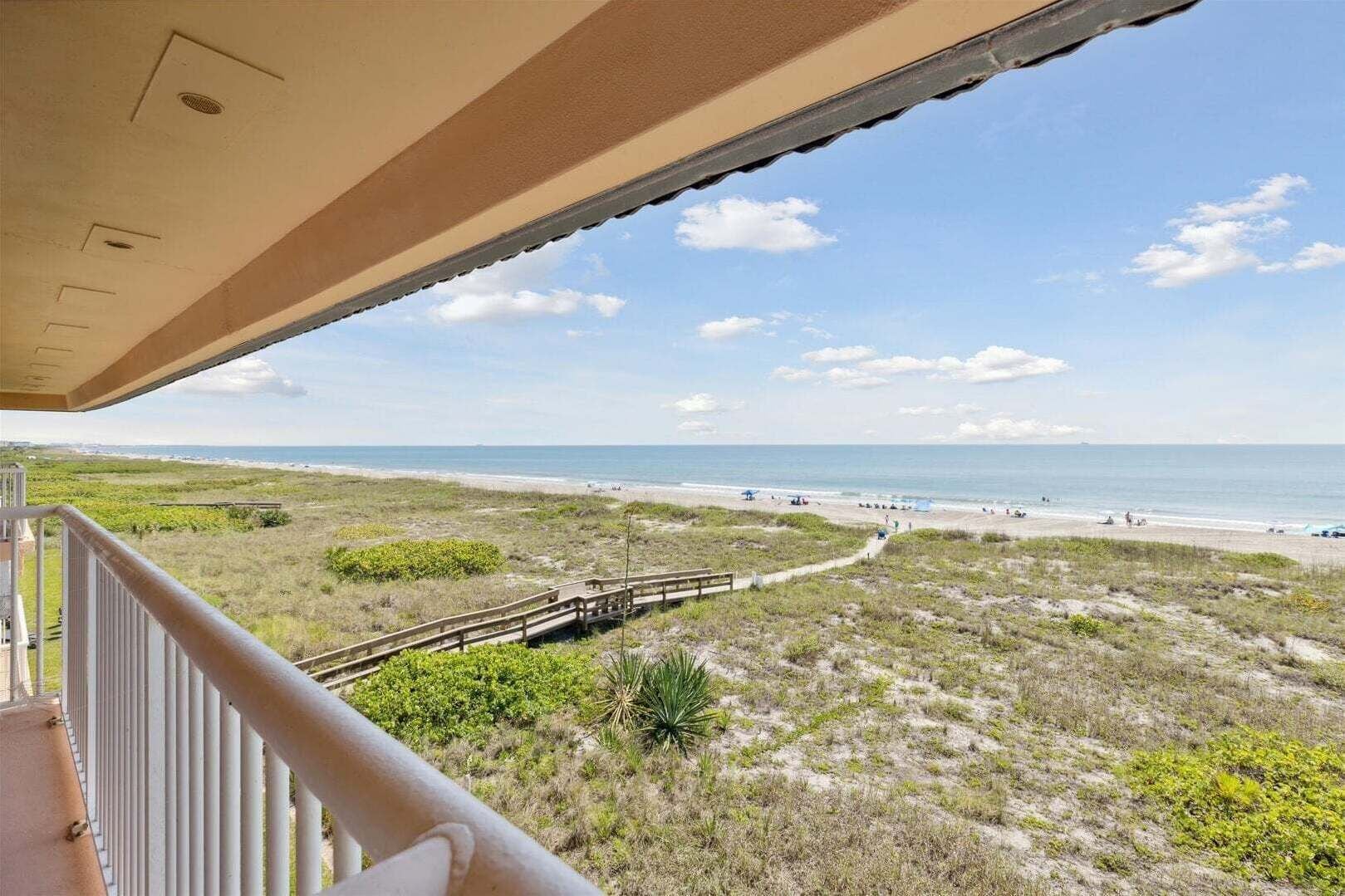 Apartment (2 Bedrooms) | Beach/ocean view