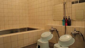 Shower dan sandal