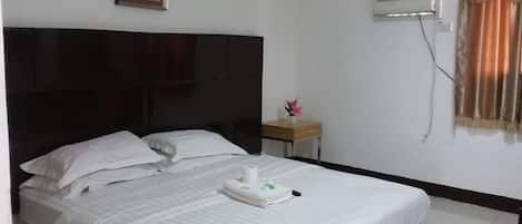 Desk, free WiFi, bed sheets