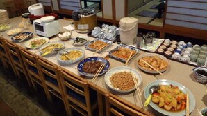 Frokostbuffé hver dag (mot et tillegg)