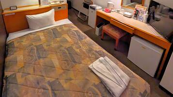 Desk, iron/ironing board, free WiFi, bed sheets