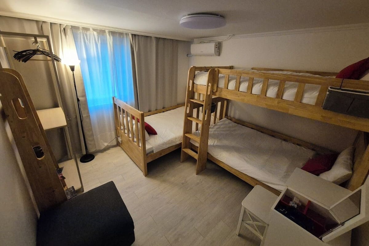 1 camera, biancheria da letto di alta qualità, copriletto in piuma