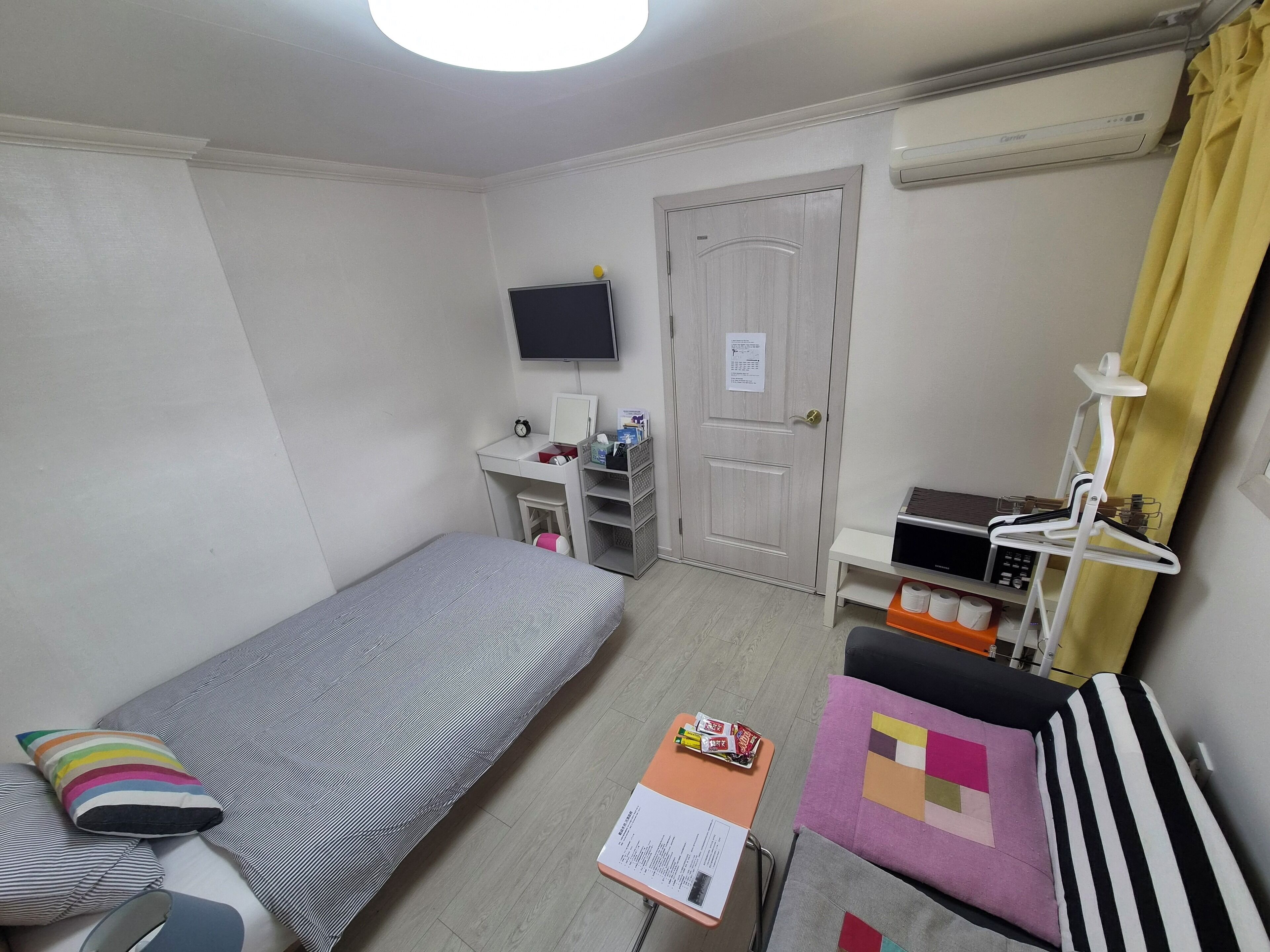 SET (100% Private Room&BathRoom + free BF) | 고급 침구, 오리/거위털 이불, 메모리폼 침대, 각각 다른 스타일의 인테리어