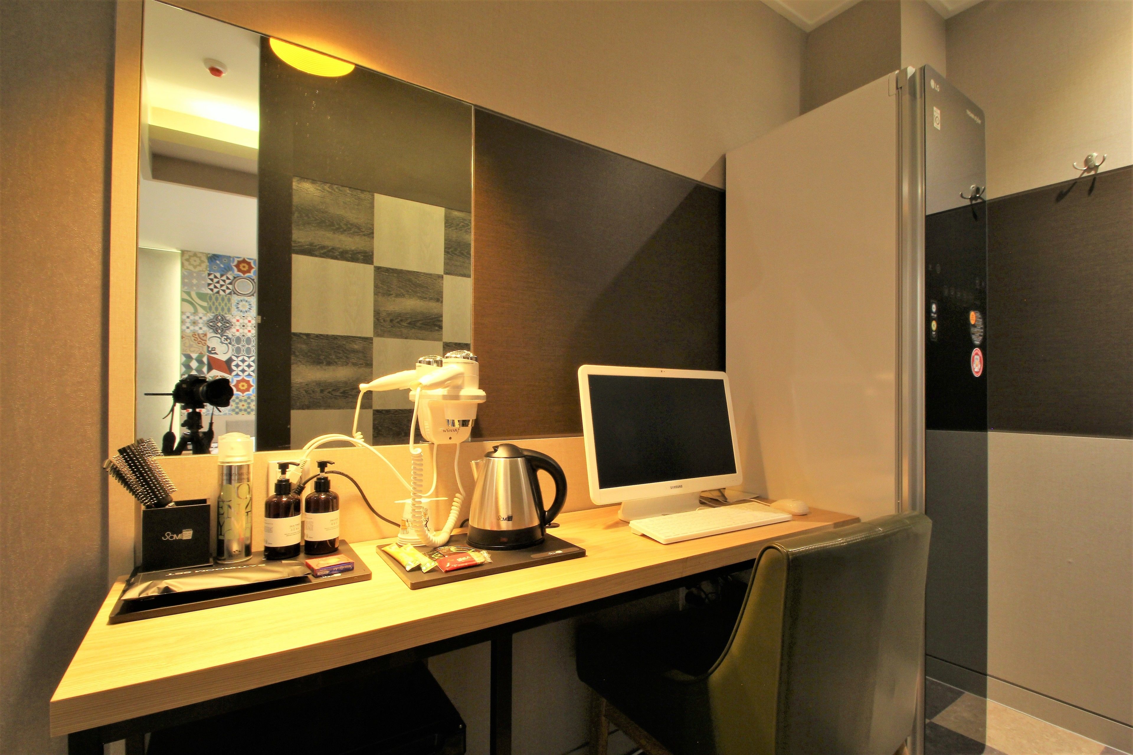 deluxe room | premium bedding, in-room safe, soundproofing, free wifi